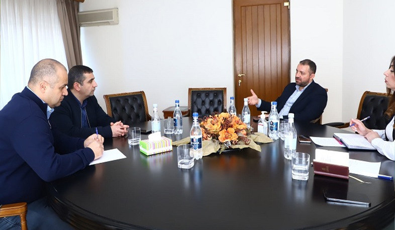 Էկոնոմիկայի նախարար Վահան Քերոբյանը հանդիպել է գործարարների հետ