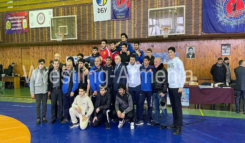 Ազատ ոճի ըմբիշները 10 մեդալ են նվաճել Խարկովի հուշամրցաշարում