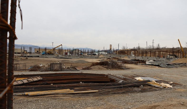 Construction of multi-apartment residential buildings continues in Ajapnyak district of Stepanakert, Artsakh