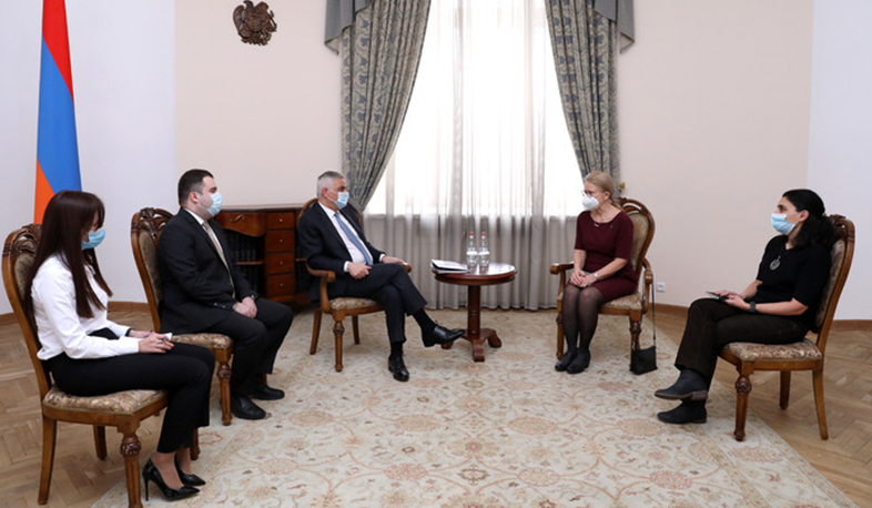 Մհեր Գրիգորյանն ընդունել է Հայաստանում ամերիկյան համալսարանի նախագահին