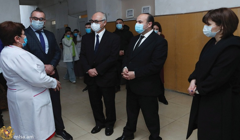 Նարեկ Մկրտչյանը Ճապոնիայի դեսպանի հետ այցելել է «Ձորակ» խնամքի կենտրոն