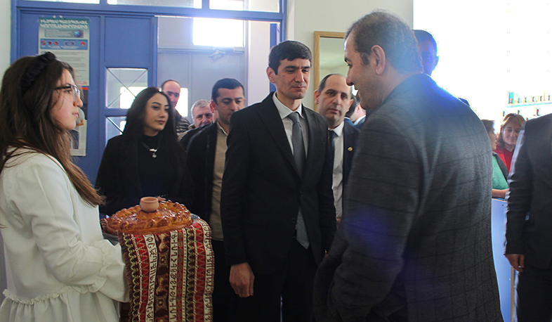 Թալինի ավագ դպրոցում կայացել է «Արմաթն օդում» ԱԹՍ-ների կրթական աշխատանոցի հանդիսավոր բացումը