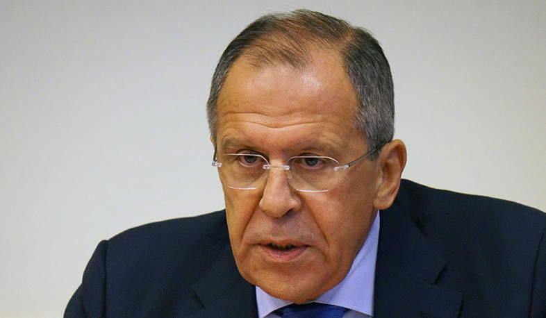 Нахождение ядерного оружия США в Европе неприемлемо: Лавров