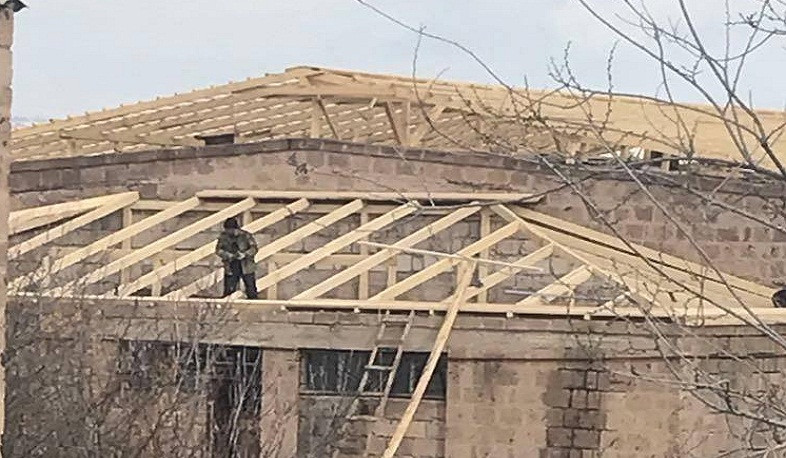 Ազատանի մարզադպրոցի տանիքի կառուցման աշխատանքներն ընթացքի մեջ են