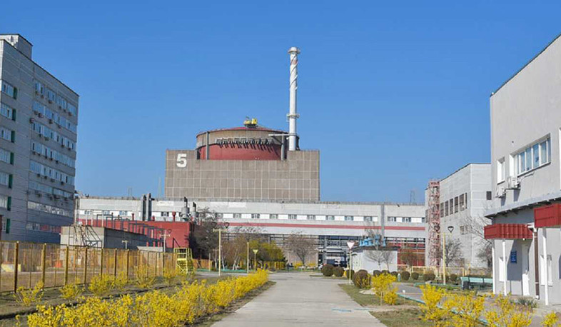 Запорожская АЭС перешла под контроль ВС РФ
