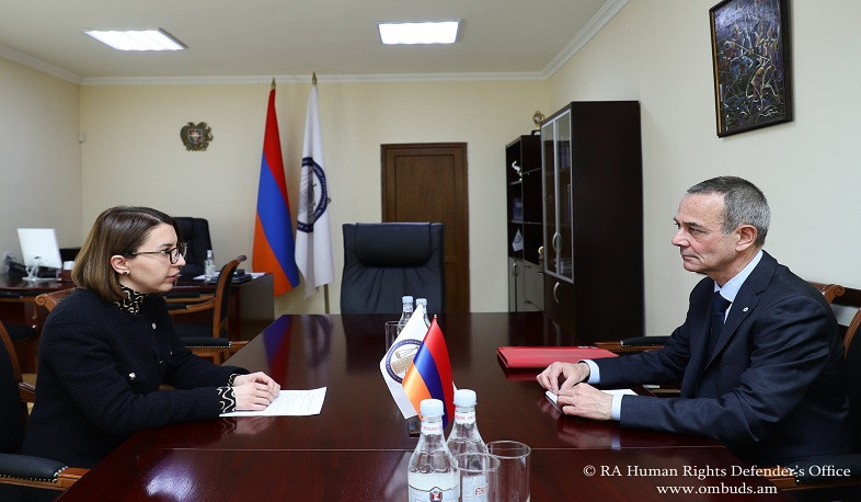 ER Ombudsmanı Artsaxa səfəri zamanı qeydə alınan faktları BQXK nümayəndə heyətinin rəhbərinə təqdim edib