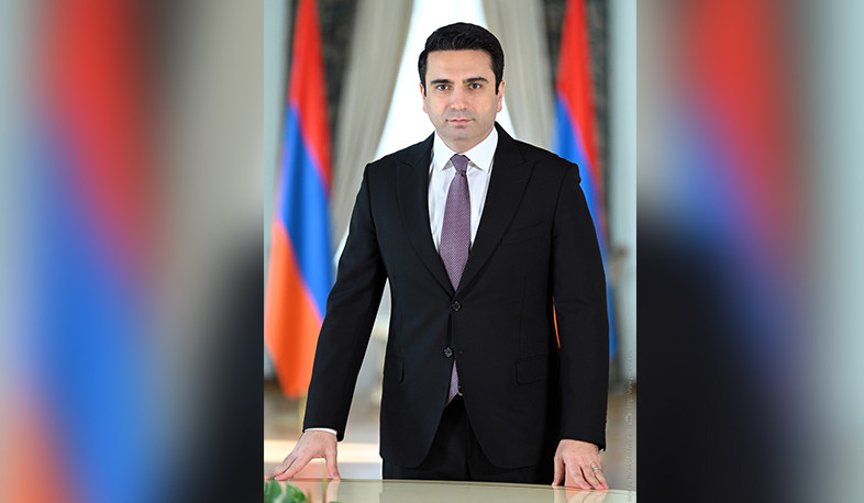 Ալեն Սիմոնյանը ստորագրել է մի շարք օրենքներ