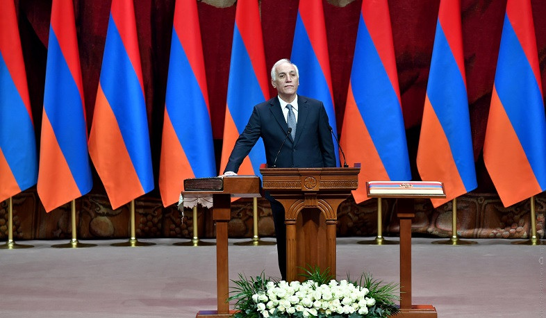 Վահագն Խաչատուրյանը ՀՀ ԱԺ հատուկ նիստում ստանձնել է Հայաստանի Հանրապետության նախագահի պաշտոնը