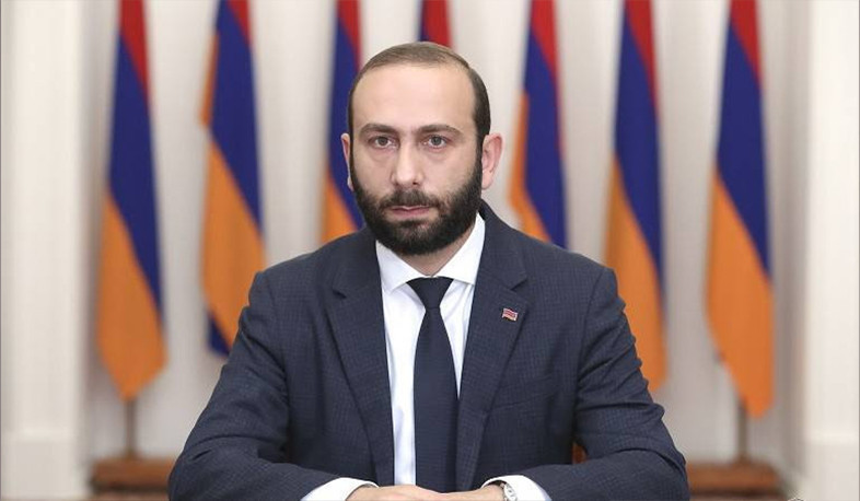Глава МИД Армении Арарат Мирзоян посетит Париж