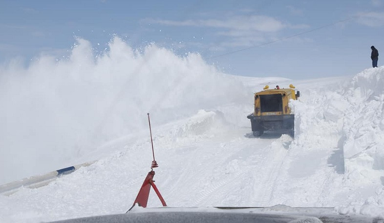Շիրակի մարզում ընթանում են ճանապարհների մաքրման աշխատանքներ