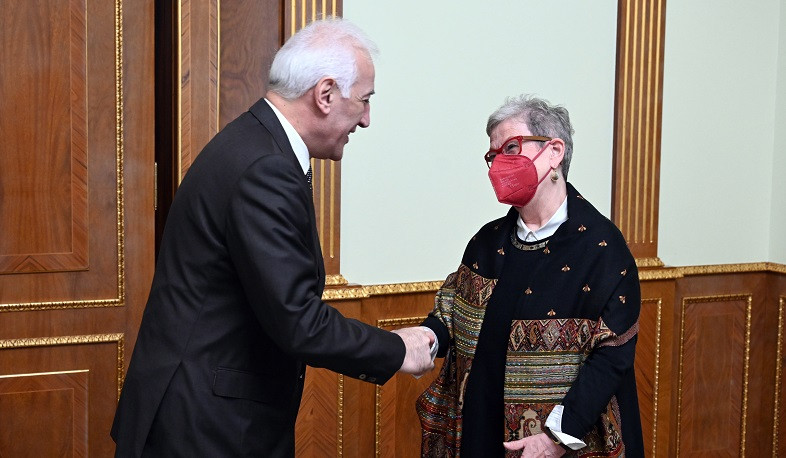 Ваагн Хачатурян обсудил с главой делегации ЕС в Армении вопросы региональной безопасности