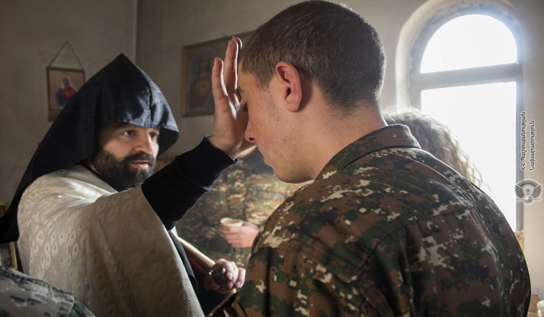 Մկրտության արարողություններ զորամասերում