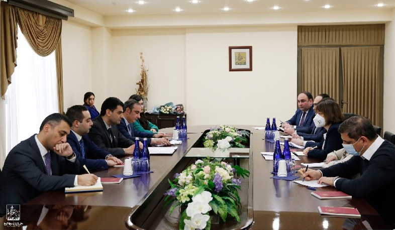 Հրաչյա Սարգսյանը և Նաթիա Նացվլիշվիլին քննարկել են քաղաքային տնտեսության տարբեր ուղղություններին առնչվող հարցեր