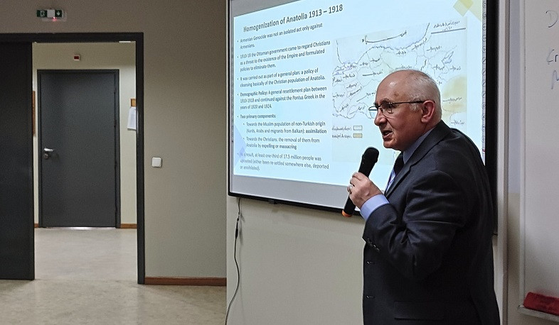 Hrant Dinkin öldürülməsindən sonra türk cəmiyyəti öz tarixi keçmişi ilə üzləşməyə başladı: Taner Akçam