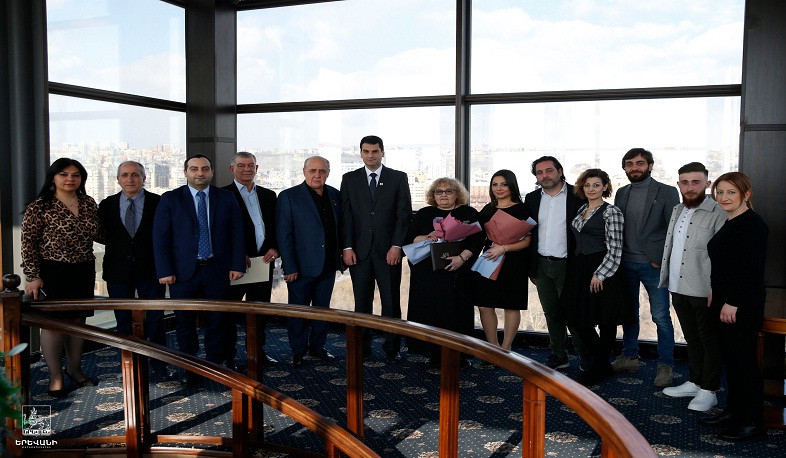 Դուք ձևավորում եք մեր վաղվա քաղաքացուն. Երևանի քաղաքապետն ընդունել է թատերարվեստի մի շարք գործիչների