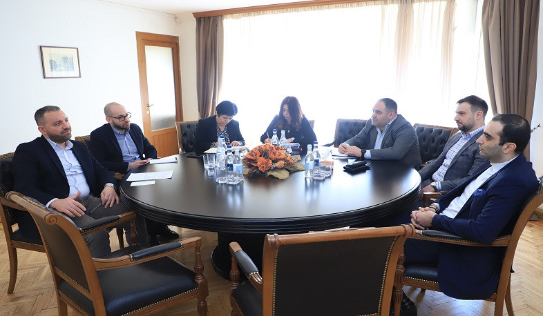 Վահան Քերոբյանը գործարարների հետ քննարկել է մի շարք ոլորտներում առկա խնդիրները