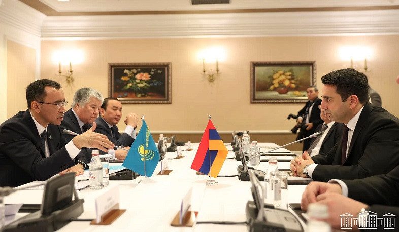 Ալեն Սիմոնյանը և Ղազախստանի Սենատի նախագահը քննարկել են ադրբեջանական զինված ուժերի սադրիչ գործողություններն Արցախում