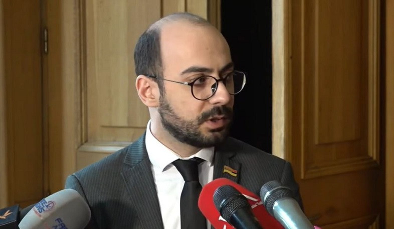 Rusiya sülhməramlılarının vasitəçiliyi ilə azərbaycanlıların öz başlanğıc mövqelərinə qayıdacaqlarını gözləyirik: Artur Hovhannisyan