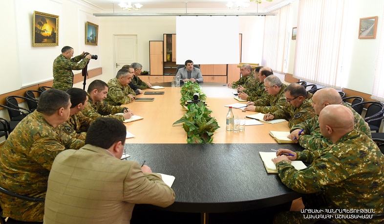 President Harutyunyan held working consultation at administrative complex of Ministry of Defense