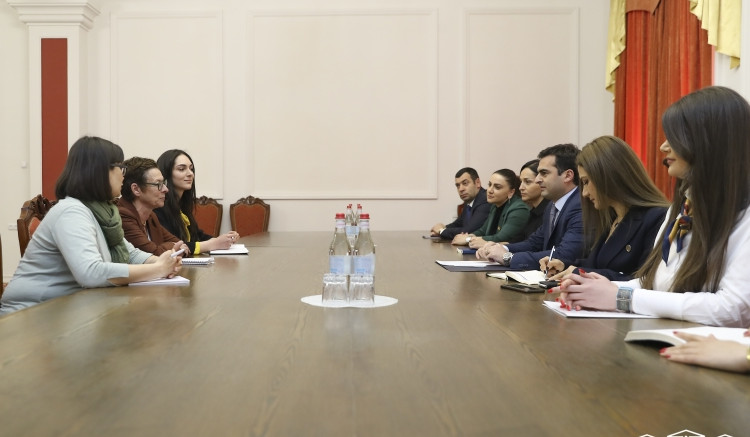 Hakob Arshakyan receives Ambassador of France to Armenia