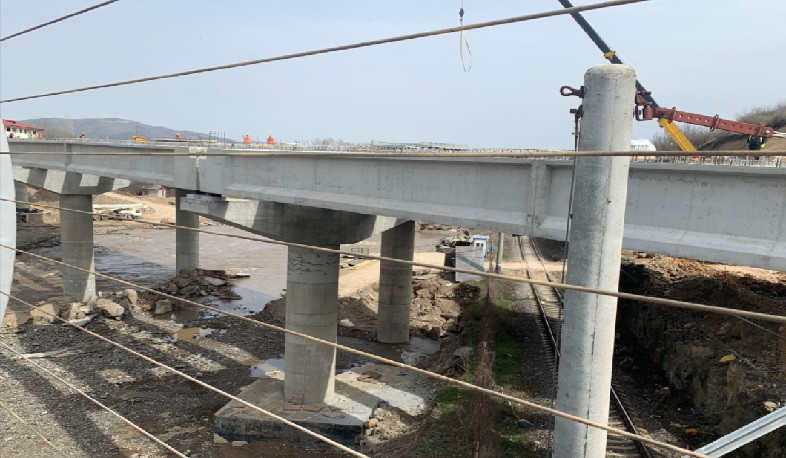 Հայկական և վրացական կողմերը հետևել են Բագրատաշենի կամրջի շինարարության ընթացքին