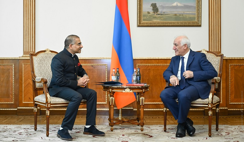 Президент Ваагн Хачатурян принял Чрезвычайного и Полномочного посла Индии в Армении