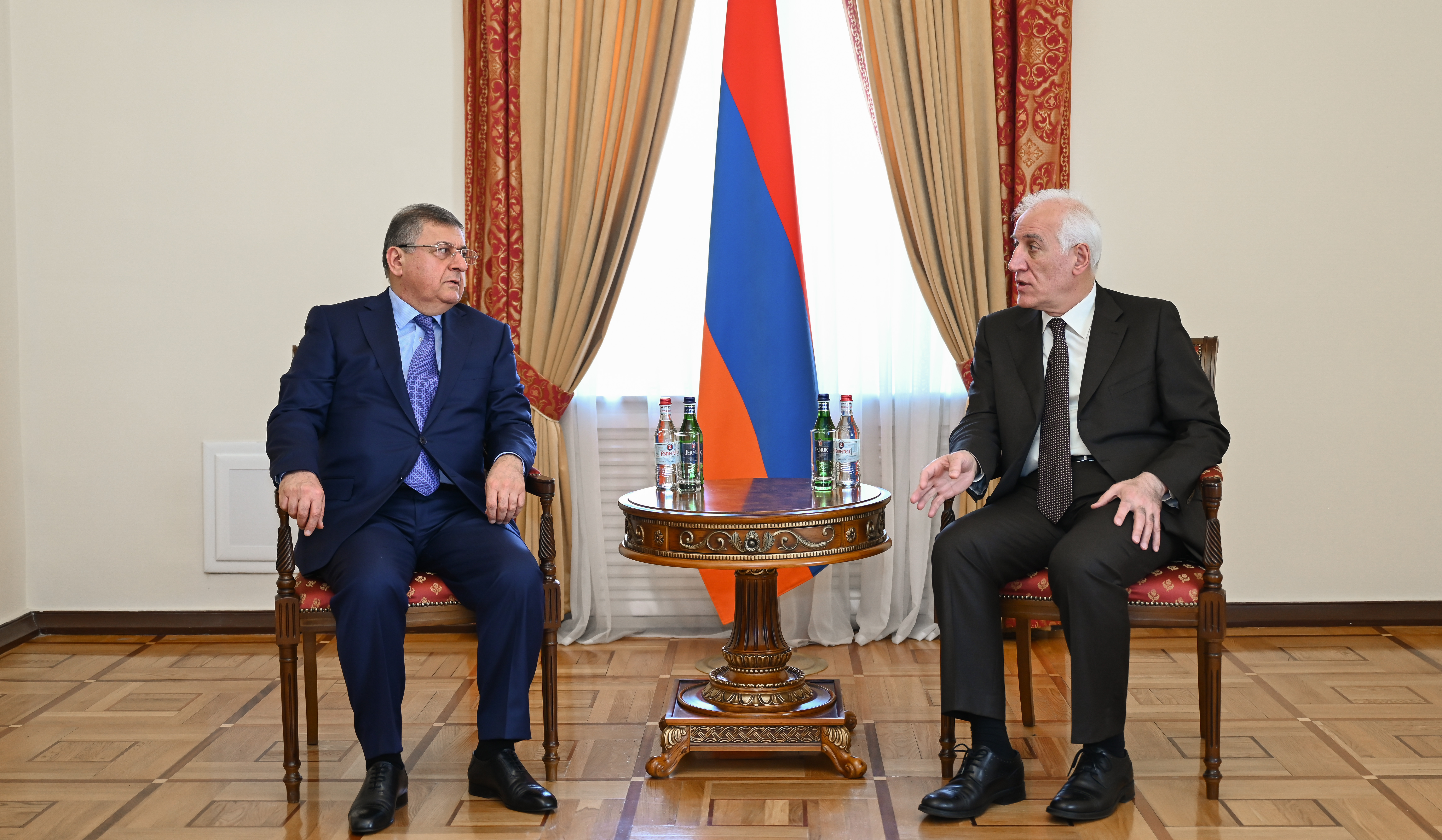 Վահագն Խաչատուրյանը և Գագիկ Ջհանգիրյանը քննարկել են դատաիրավական համակարգի բարեփոխումների ընթացքը