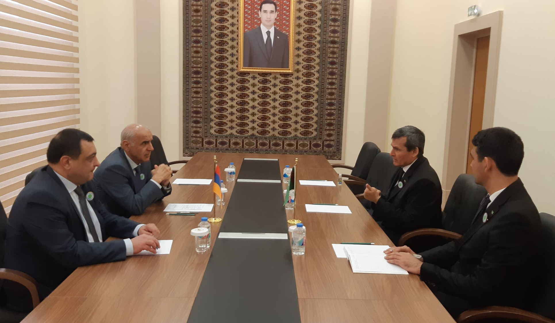 Artashes Tumanyan discusses issues of bilateral and regional economic cooperation in Turkmenistan
