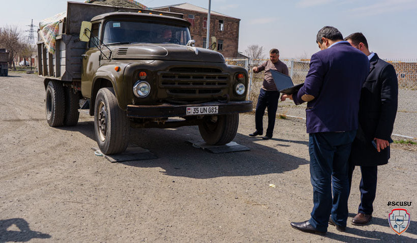 Մշտադիտարկվել է բեռնափոխադրող 70 տրանսպորտային միջոց, կազմվել 40 վարչական արձանագրություն. ՔՏՀԱՏՄ