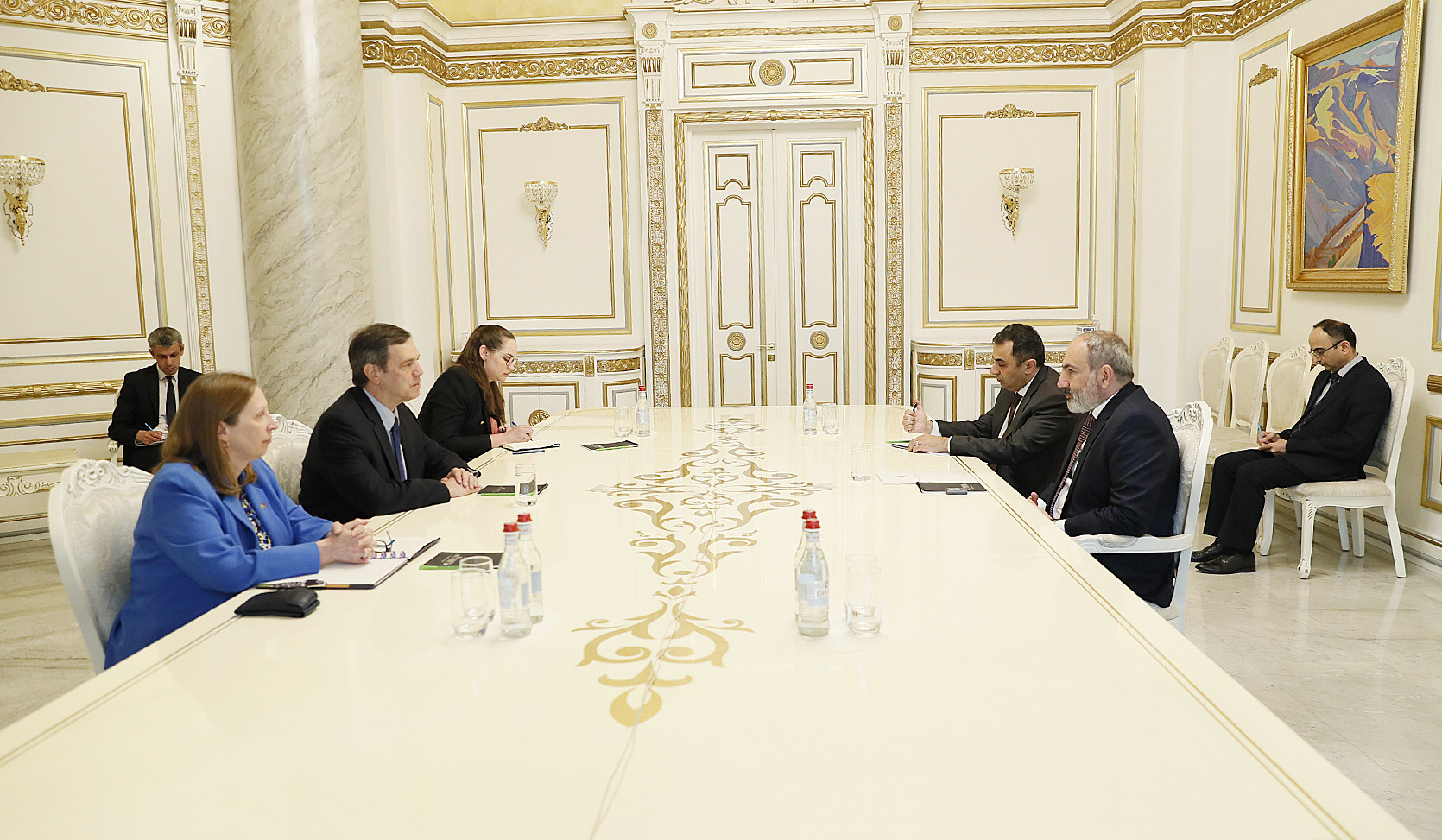 Никол Пашинян и Эндрю Шофер подчеркнули роль сопредседателей Минской группы ОБСЕ в урегулировании карабахского конфликта