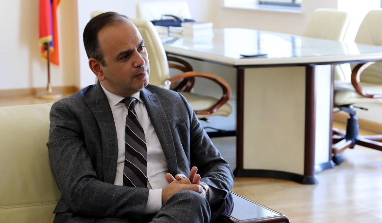 Մեր և ձեր ներդրած ջանքերը արդյունքներ են տալիս. Զարեհ Սինանյանը` «Սփյուռքի երիտասարդ դեսպան» ծրագրի մասնակիցներին