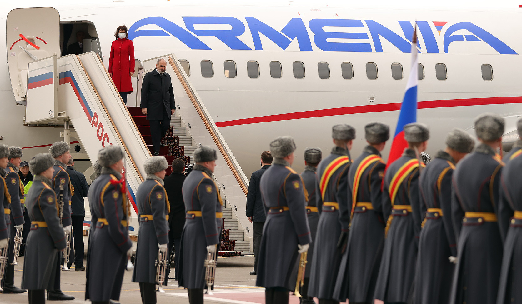 Günün ikinci yarısında Ermənistan baş naziri ilə Rusiya prezidentinin görüşü baş tutacaq