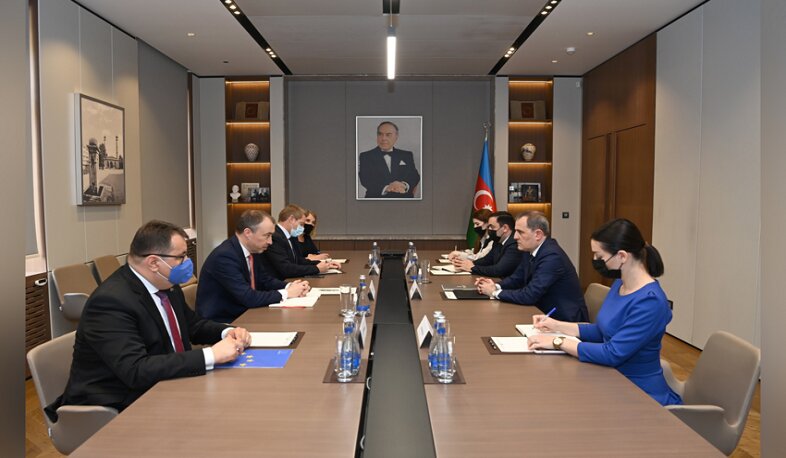 Azərbaycan XİN rəhbəri Aİ nümayəndəsi ilə Azərbaycan-Ermənistan sülh sazişinin hazırlanmasını müzakirə edib