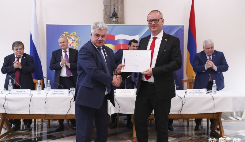 Ռուս-հայկական հարաբերություններում ունեցած ներդրման համար Ալեքսեյ Սանդիկովին շնորհակալագիր է հանձնվել