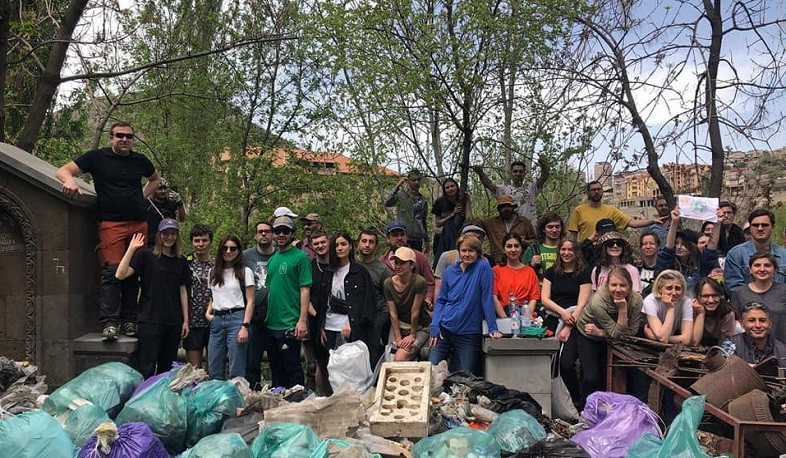 Հայաստան ժամանած ռուս էկոակտիվիստների նախաձեռնությամբ այսօր առավոտյան մաքրվել է Հրազդանի կիրճը