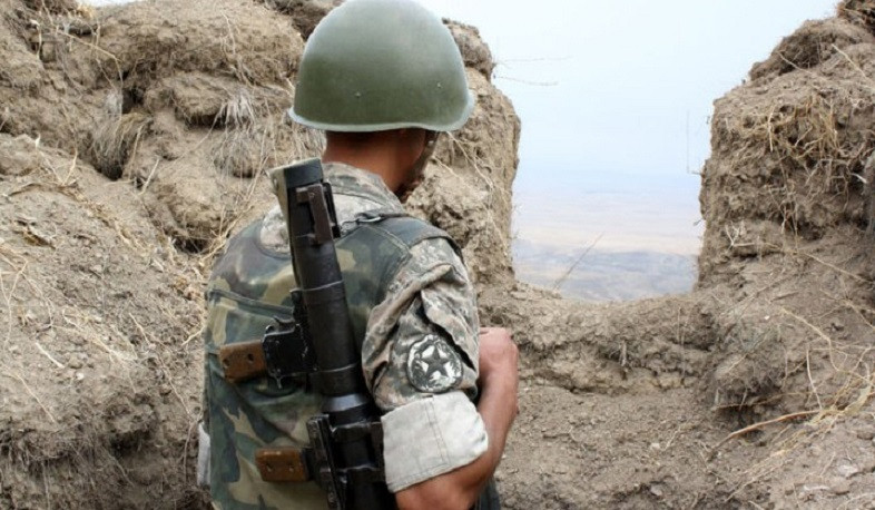 Армянский военнослужащий пересек армяно-азербайджанскую границу, находится на азербайджанской стороне: Минобароны