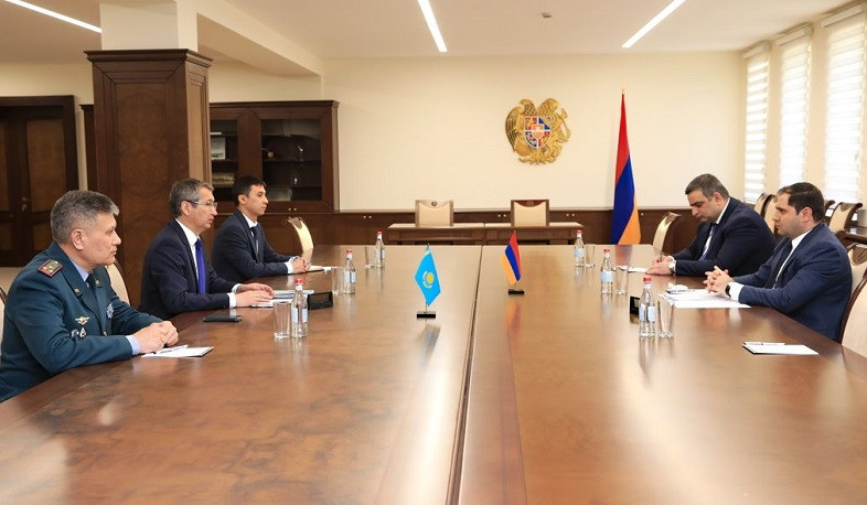 Սուրեն Պապիկյանը Ղազախստանի դեսպանին է ներկայացրել ՀՀ սահմանամերձ շրջաններում վերջին զարգացումները