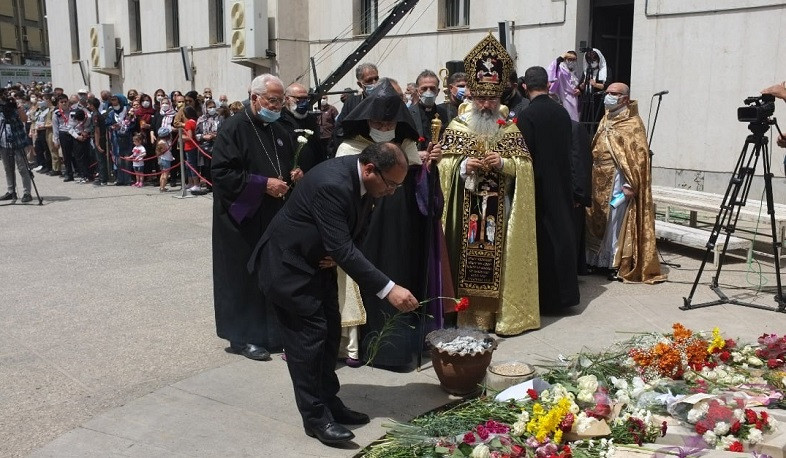 Իրանում Հայաստանի դեսպանը ծաղիկներ է խոնարհել Եղեռնի զոհերի հիշատակը հավերժացնող հուշակոթողին