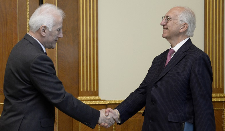 President Vahagn Khachaturyan met with Daniel Kurkdjian, the President of the Council of French-Armenians