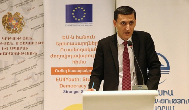 Պետք է նպաստել երիտասարդների ինքնակազմակերպմանը՝ հանրային մասնակցության ընդլայնման համար. ԿԳՄՍ փոխնախարար