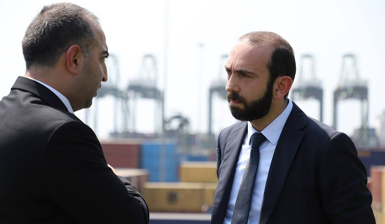 Armenian Foreign Minister visits largest port of India Mumbai