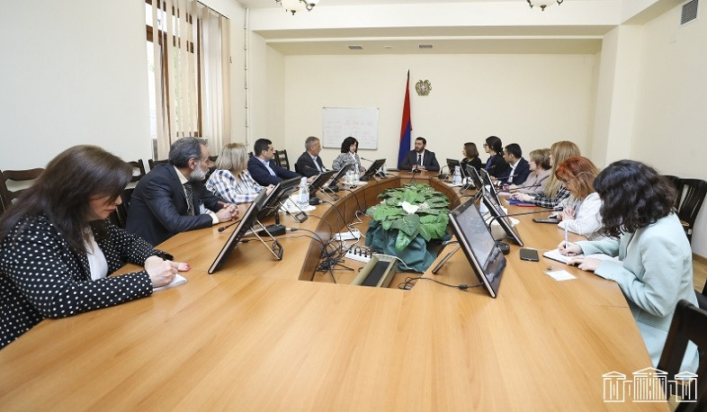 Անցկացվել է աշխատանքային քննարկում ամուսնության տարիքային շեմի փոփոխության հարցի վերաբերյալ