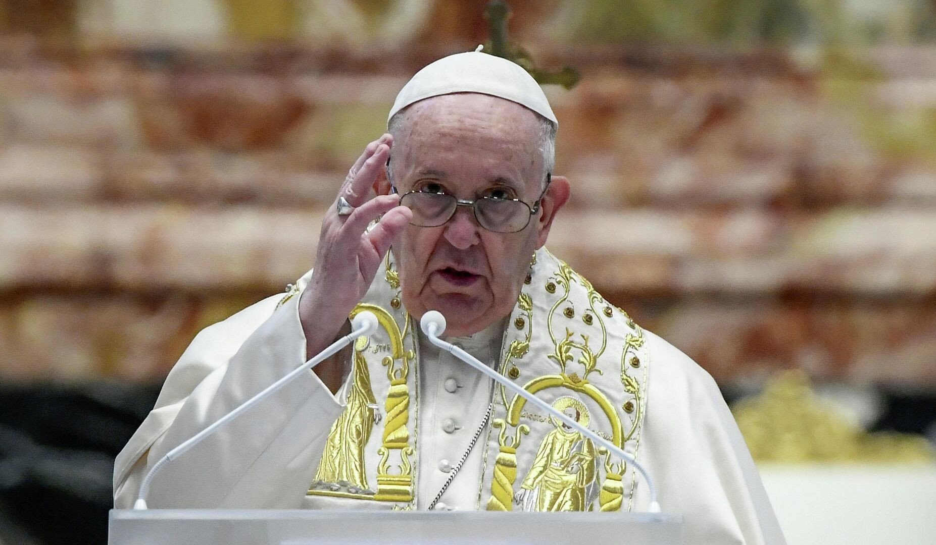 Папа римский сообщил о готовности поехать в Россию для встречи с Путиным