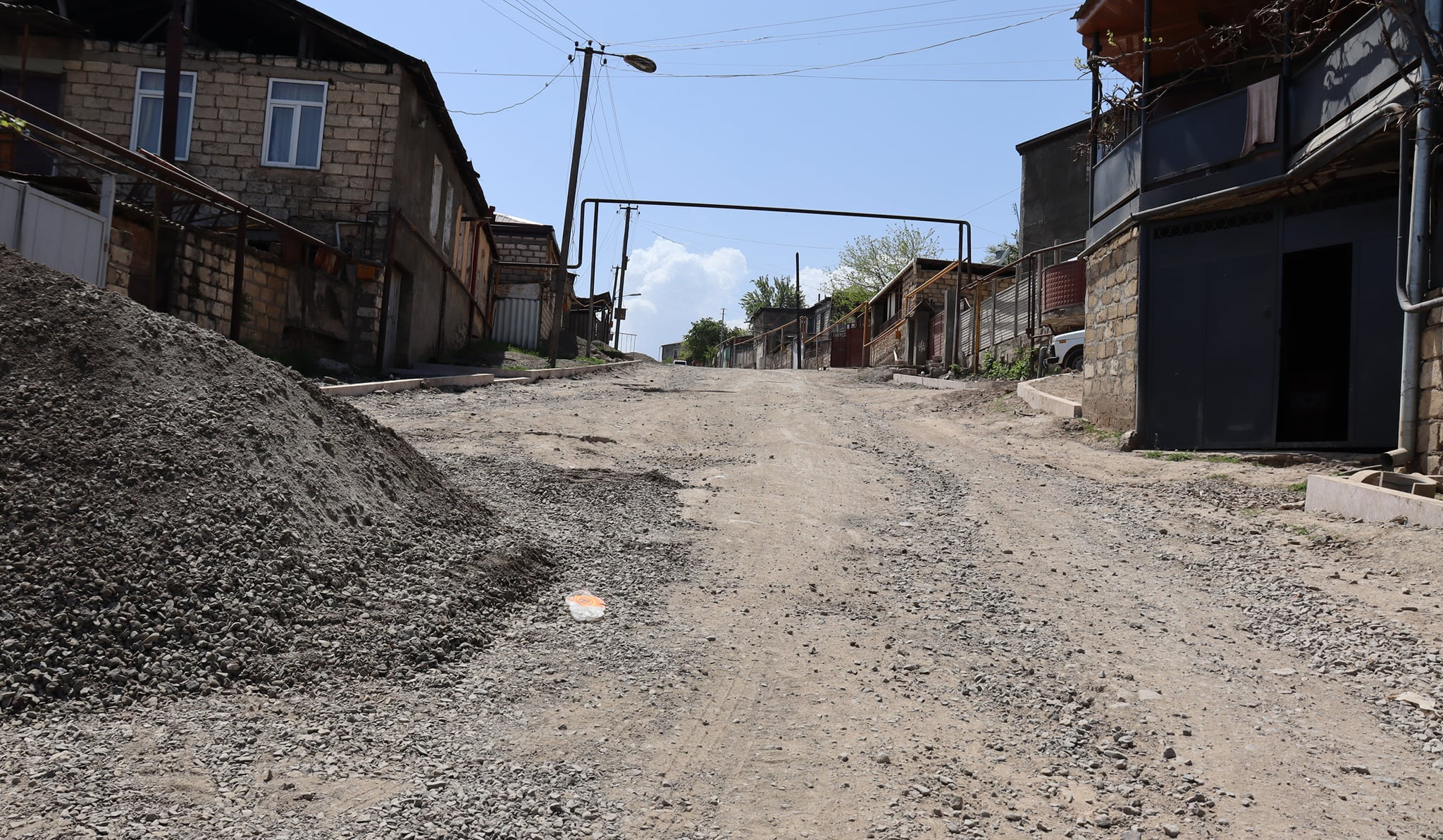 Ստեփանակերտում շարունակվում են փողոցների բարեկարգման աշխատանքները