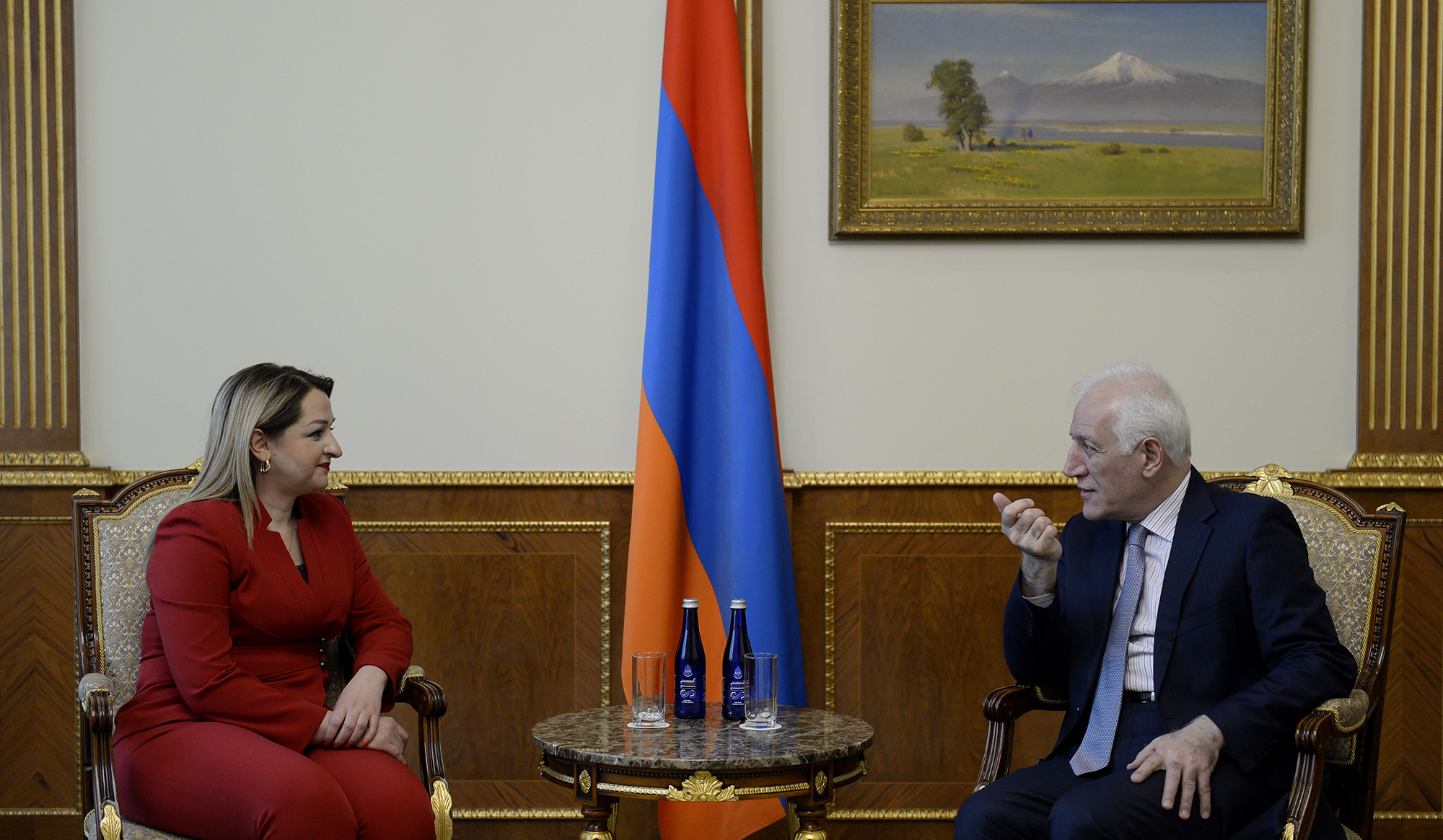 Դիանա Գալոյանը Վահագն Խաչատուրյանին տեղեկություններ է ներկայացրել ՀՊՏՀ-ում իրականացվող բարեփոխումների մասին