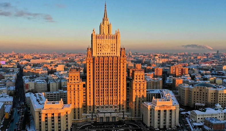 Россия запрещает въезд премьеру Японии и еще 62 гражданам страны