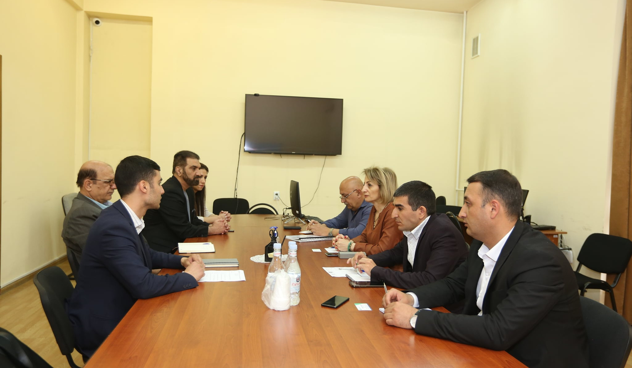 Քննարկվել են  Հայաստանում բիտումի արտադրություն հիմնելու հեռանկարները. ՏԿԵ նախարարությունում հյուրընկալել են իրանցի գործընկերներին