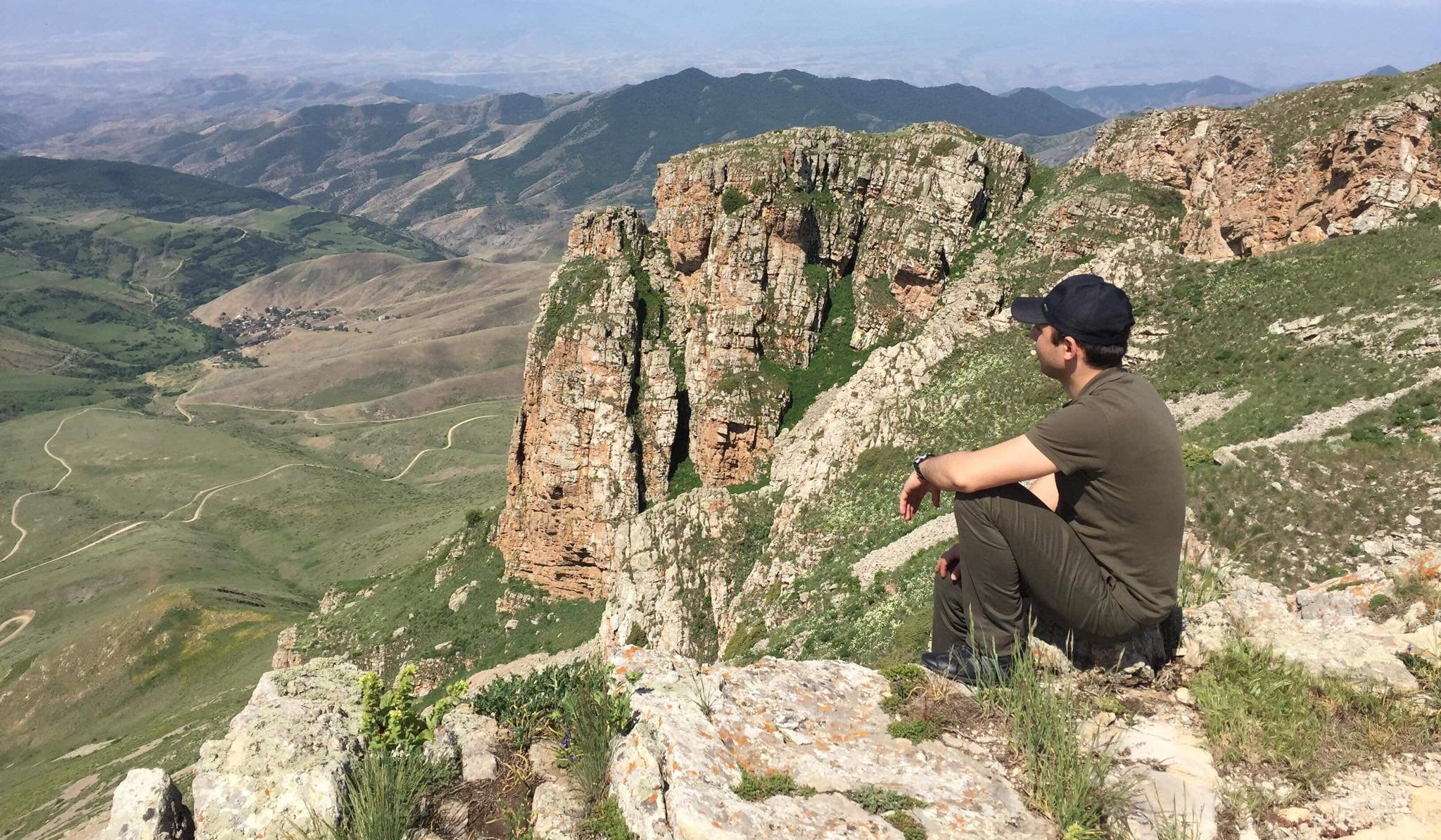 Parçalanmış şəxsiyyətimizin kristallarını toplamaq üçün əzmkarlıq lazımdır: Artsax Ombudsmanı