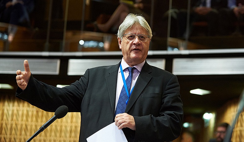 AŞPA həmməruzəçisi azərbaycanlı jurnalistə qarşı hücumu qınayıb