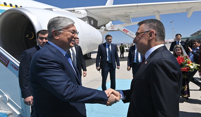 Qazaxıstan Prezidenti Türkiyəyə səfər edib